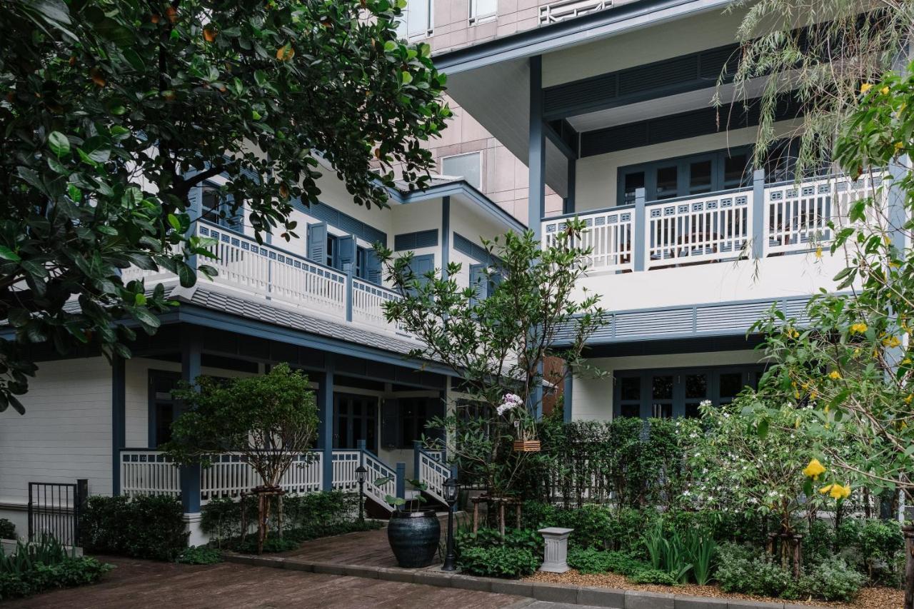 Baan Vajra Hotel Bangkok Exterior photo